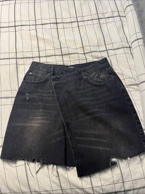 BDG Black Frayed A-Line Denim Skirt